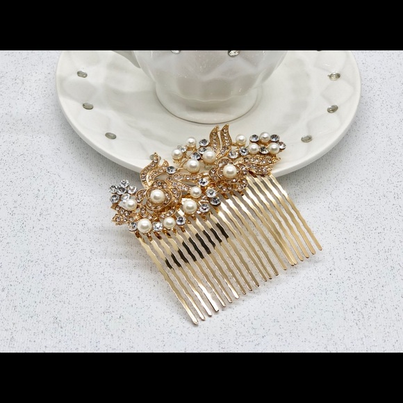 Gold Tone Diamond Pearl Hair Piece - Picture 3 of 7